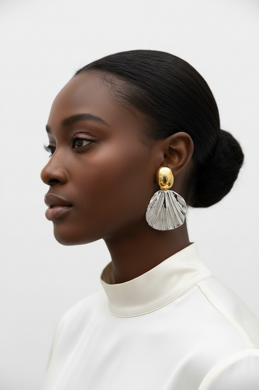 Stylish Two Tone Metal Shell Shaped Drop Earrings for Women Gold Plated Copper Alloy Dangle Earrings Party Jewellery