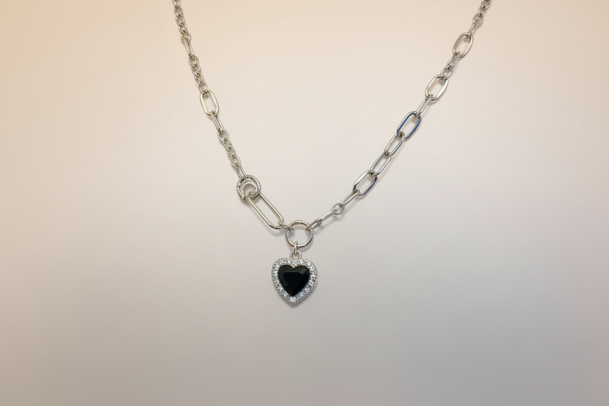 Black Love Necklace Female Pin Full Drill In Personality Fashion Retro Wild Collarbone Chain