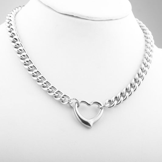 Women's fashionable and sexy titanium steel stainless steel hollow heart-shaped twisted chain choker necklace